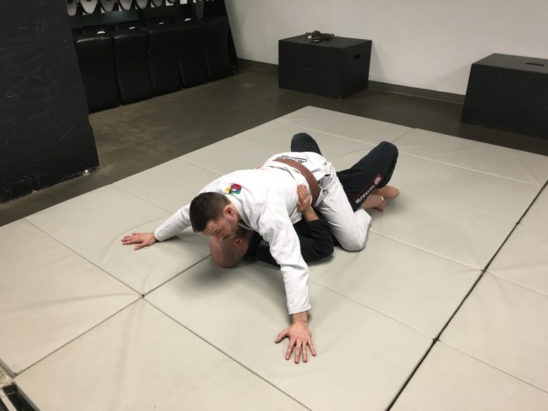 Maintaining the Mount position in BJJ
