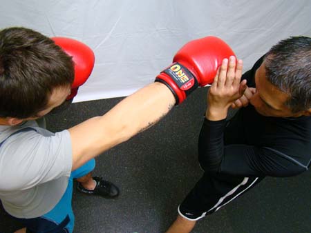 Parry a punch to defend in Boxing