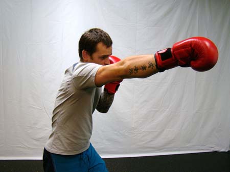 straight right punch in Boxing