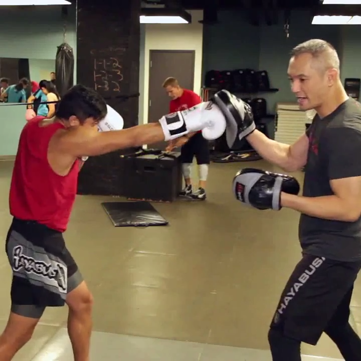 a focus mitt pad drill for Boxing