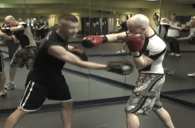 focus mitt drill for boxing